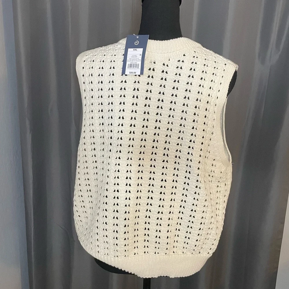 186. Universal Thread Cream Tank Sweater, Size XXL, NWT
